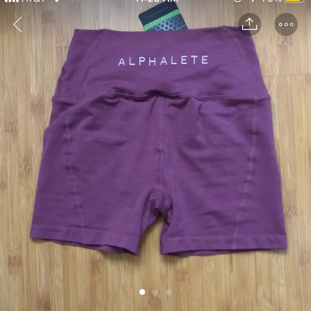 Alphalete Revival Shorts S ON RESERVE